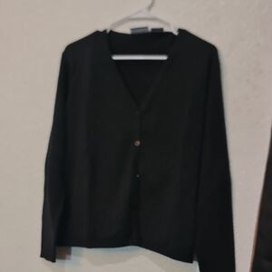 Make Offer Liz Claiborne Black Boxy Button Down Shirt